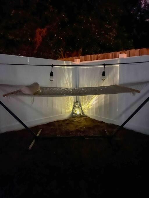 House Of Manatees-entire House With Yard, Fire Pit, Dog Friendly *