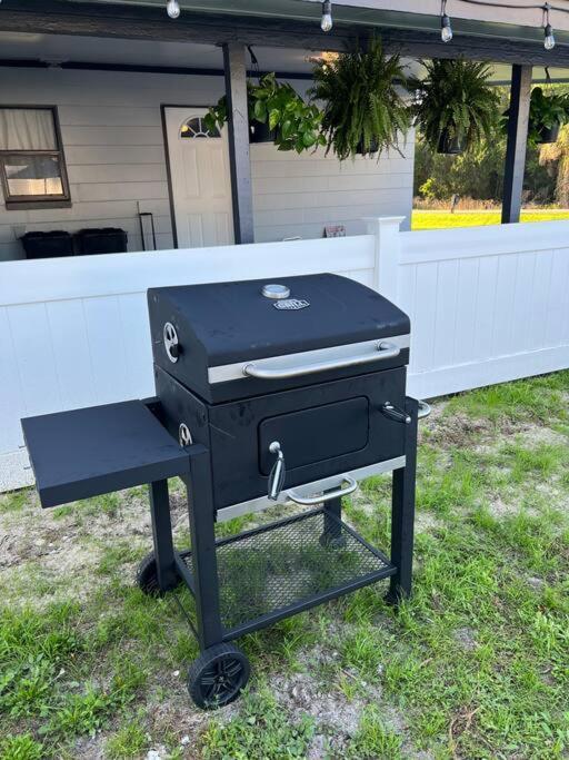 House Of Manatees-entire House With Yard, Fire Pit, Dog Friendly Crystal River